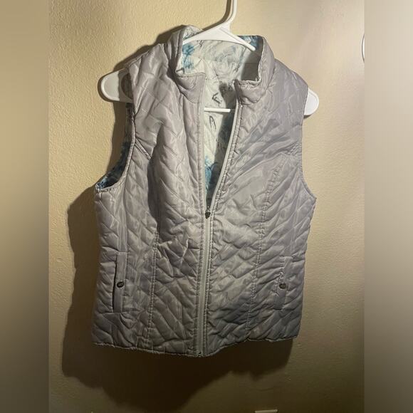 Women’s gray puffer zipper jacket vest with pockets -Medium - Picture 1 of 4